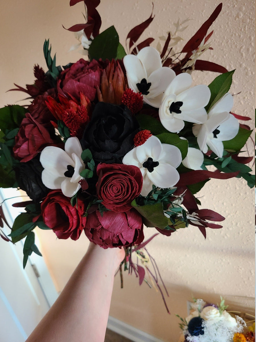 Burgundy and Black Orchid Bouquet – My Dinosaur Dreams, image size:900x1200