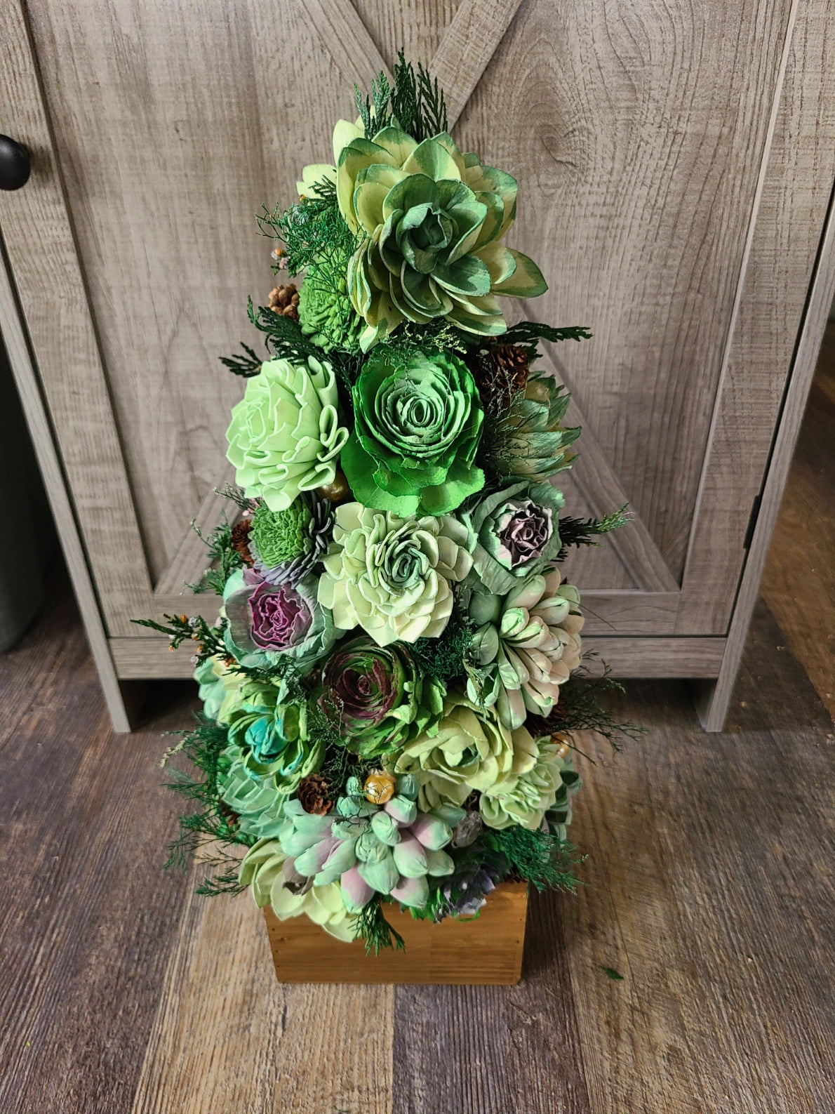 succulent christmas ideas Wooden Succulent Flower Christmas Tree