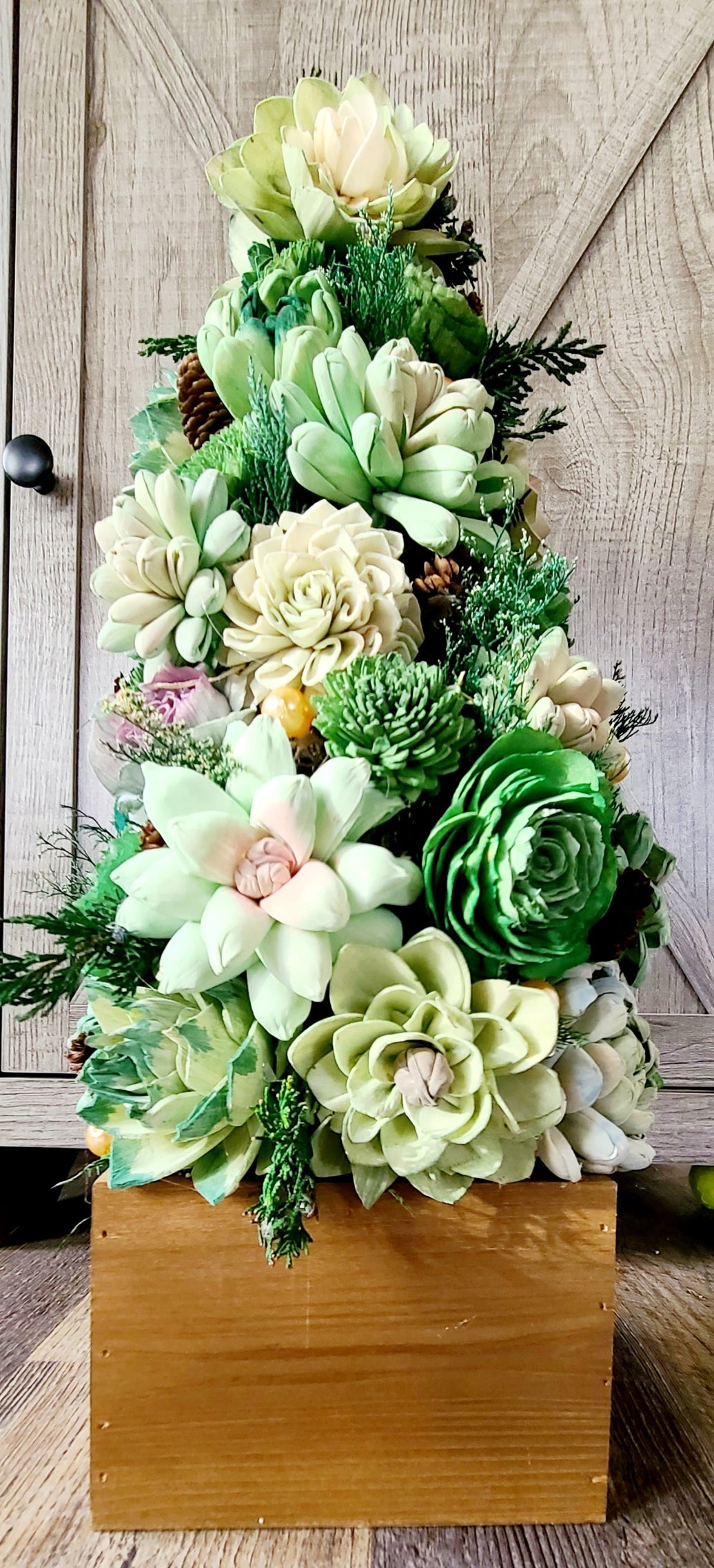 christmas tree succulents Wooden Succulent Flower Christmas Tree