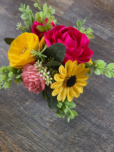 Spring Sunshine Mini Centerpiece