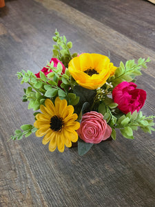 Spring Sunshine Mini Centerpiece