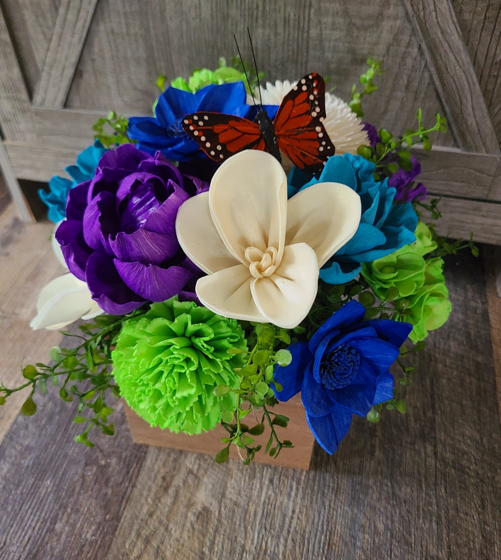 Spring Jewels Wooden Flower Centerpiece