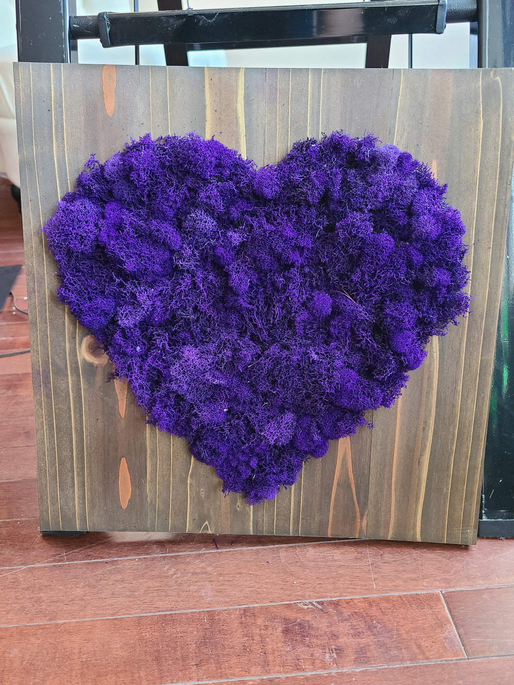 Purple Moss Heart Sign