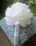 Glamelia White Rose Bouquet